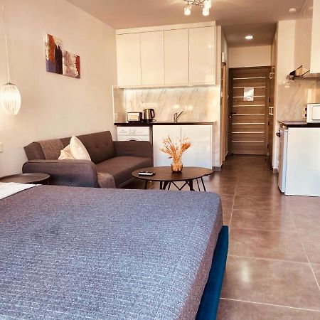 Phaedrus Living: Seaside Luxury Flat Athina 118 Apartment Пафос Екстериор снимка