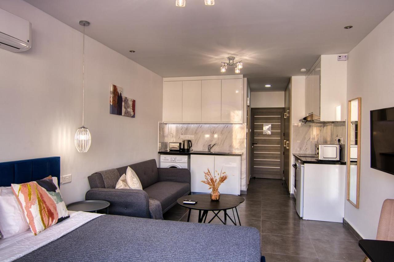 Phaedrus Living: Seaside Luxury Flat Athina 118 Apartment Пафос Екстериор снимка